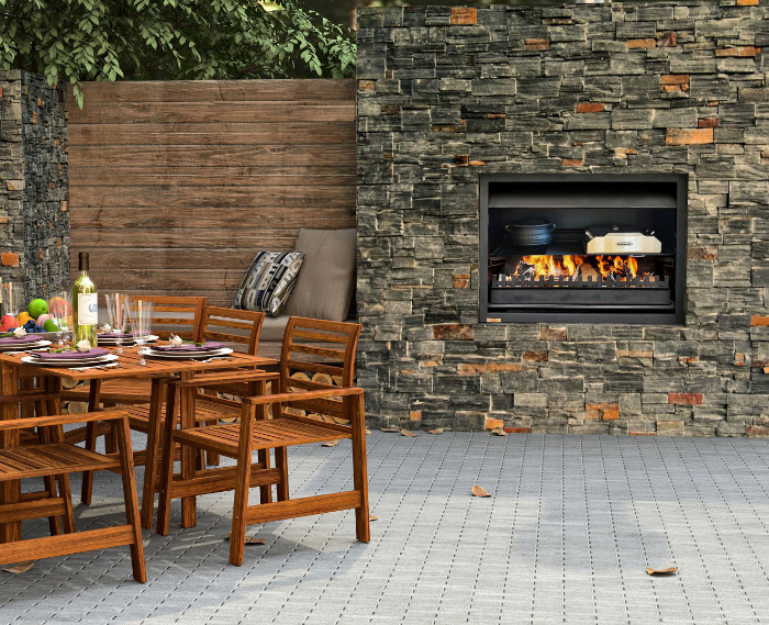 Quadro Outdoor Open Wood Fire